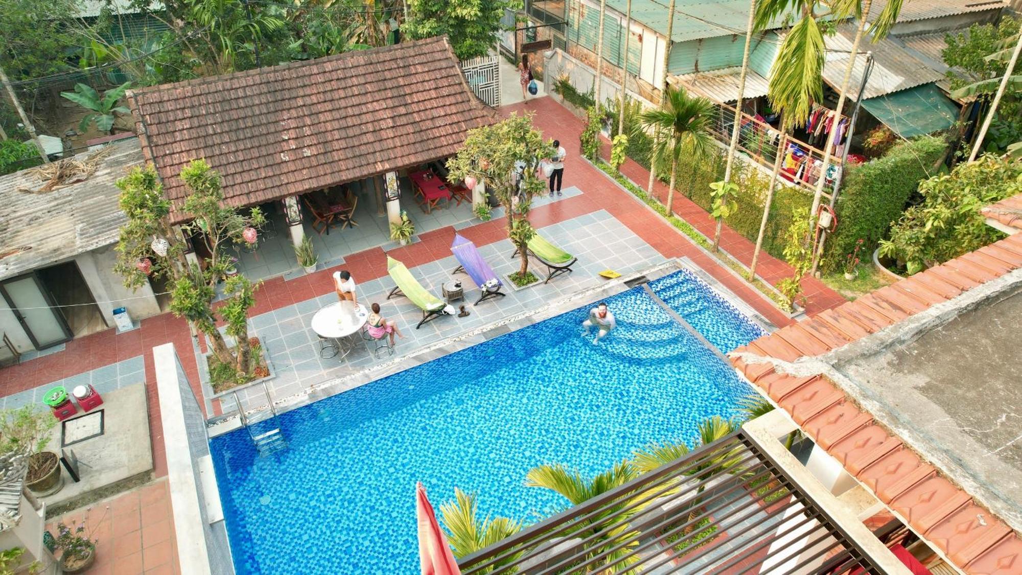 Tropical Valley Homestay - Villas Фонг Нха Екстериор снимка