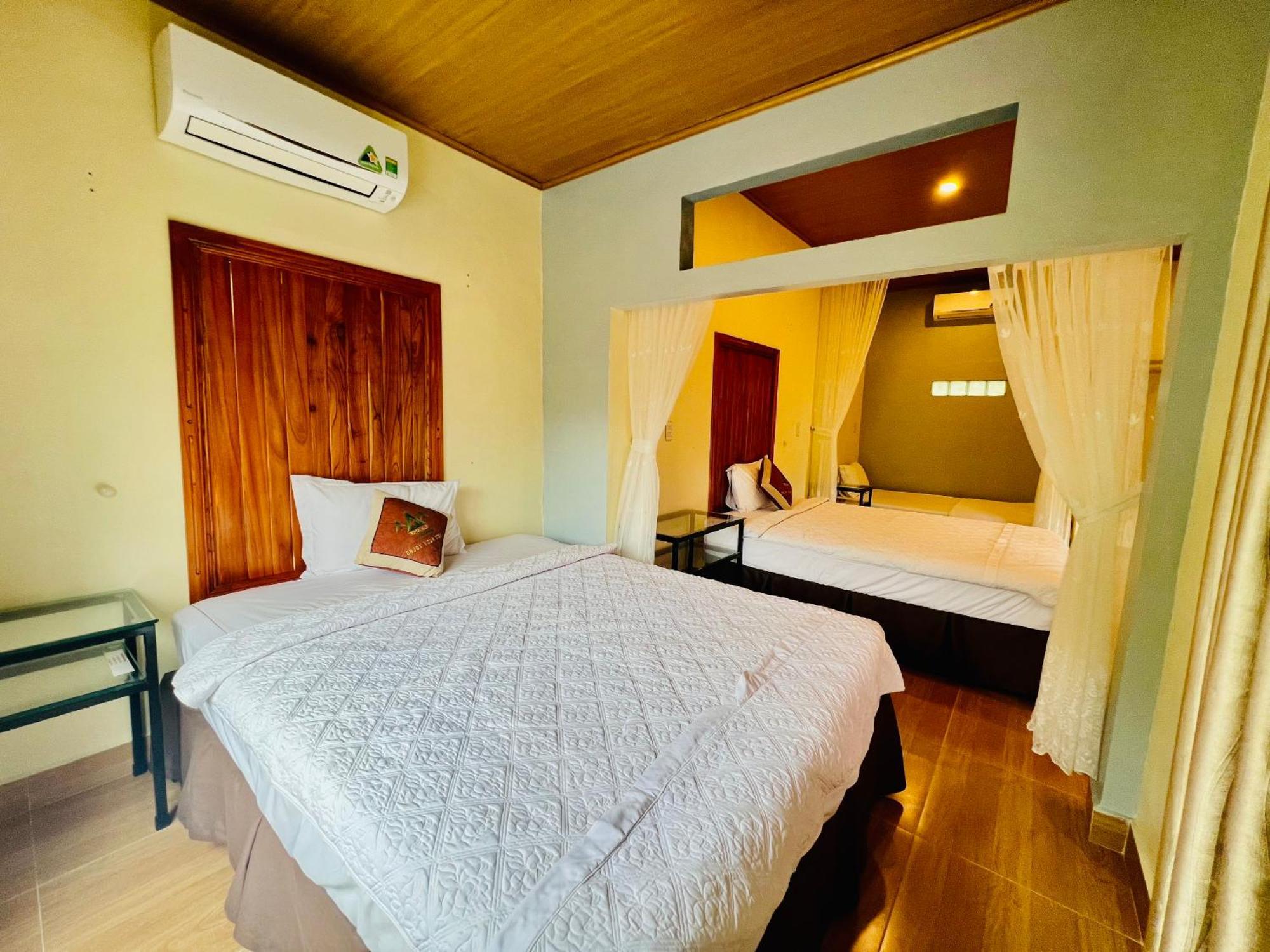 Tropical Valley Homestay - Villas Фонг Нха Екстериор снимка